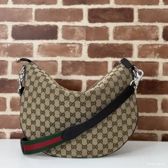 First bag ru Gucci B shoulder bag medium 0629